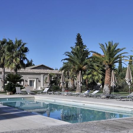 Domaine Du Grand Malherbes Aimargues Exteriör bild