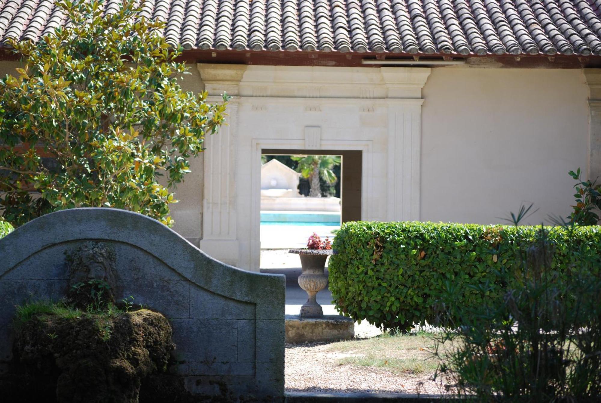 Domaine Du Grand Malherbes Aimargues Exteriör bild
